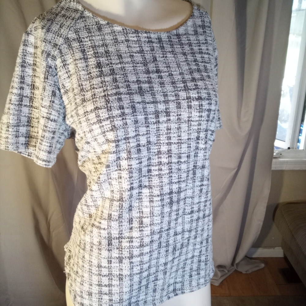 W5 Cream Fitted Short Sleeve T-Shirt